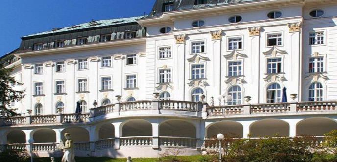 Jachymov, el extraordinario balneario donde los pacientes se bañan en aguas radiactivas