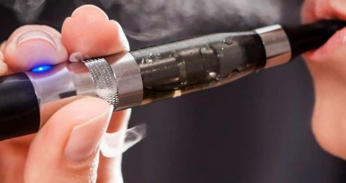 Adolescente desarrolla pulmón húmedo luego de hacer vaping por tres semanas