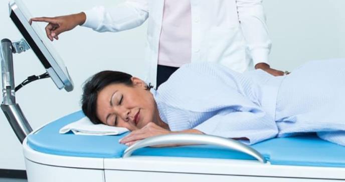 Cáncer de mama: la innovadora técnica bajo el agua que ayuda a detectarlo