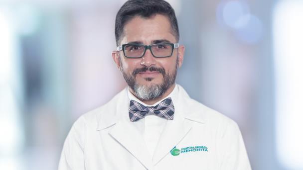 Dr. Alberto Rivera, el beisbolista que se convirtió en ortopeda Dr. Alberto Rivera, el beisbolista que se convirtió en ortopeda