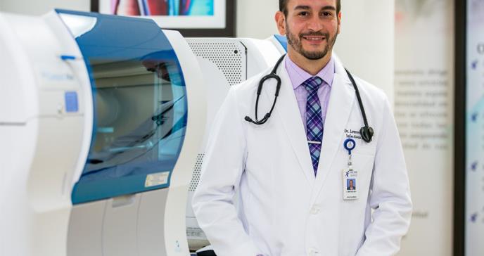 Dr. Martínez: “Desde la clase médica debemos recapitular todos los beneficios que ha tenido la vacunación”