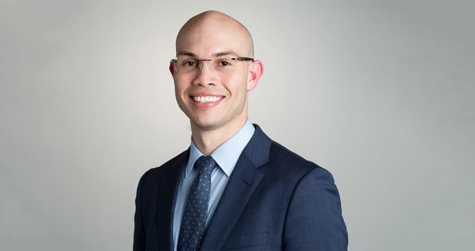 Médico boricua hace historia al ser el primero en completar programa M.D./Ph.D. en el RCM