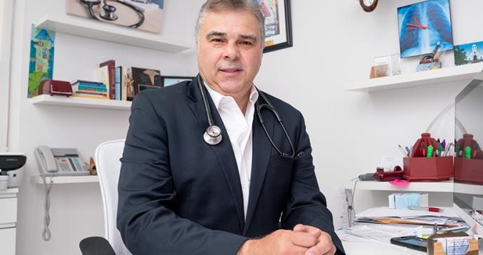 Cuando se pierde la vida por curar a los pacientes