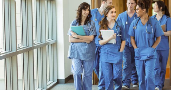 UCC distribuye más de $150,000 a sus estudiantes de medicina