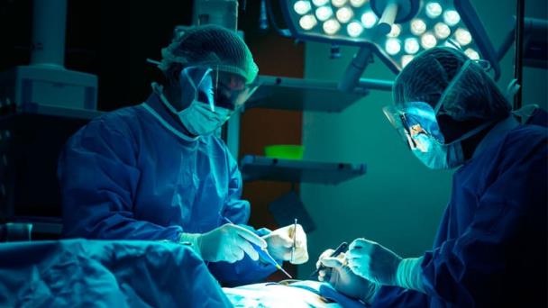 Curan la incontinencia urinaria de una paciente mediante un esfínter artificial Curan la incontinencia urinaria de una paciente mediante un esfínter artificial