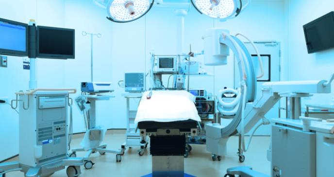 Juez español obliga a mujer que quería parir en su casa a ingresar en el hospital
