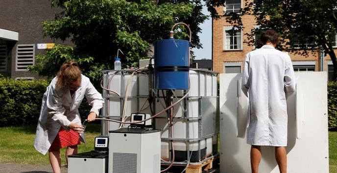 La brillante científica de 13 años que descubrió cómo generar energía limpia por apenas US$5