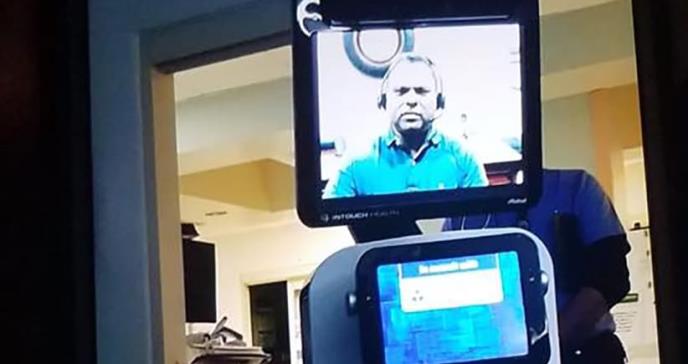 La polémica por el paciente que se enteró de que iba a morir por un video transmitido por un robot