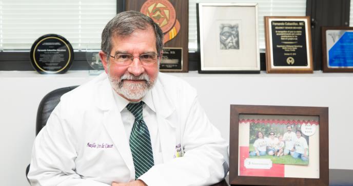 Triunfa la lucha social de un médico puertorriqueño por la libertad de Oscar López