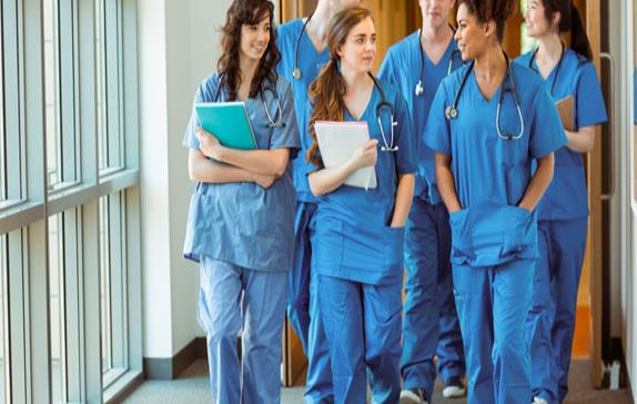 Con nuevos proyectos y más estudiantes la principal Escuela de Medicina del país