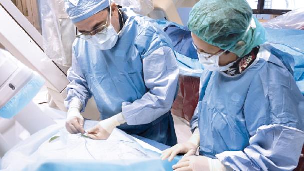 Exitosa cirugía en la vena cava a paciente con fallo renal
