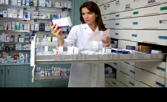 Malestar entre profesionales de la salud por continua alza en costos de medicamentos