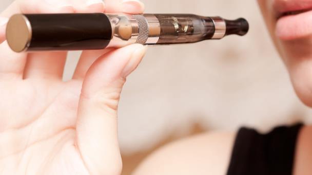 El uso del cigarrillo electrónico afectaría la fertilidad de las mujeres, según estudio El uso del cigarrillo electrónico afectaría la fertilidad de las mujeres, según estudio