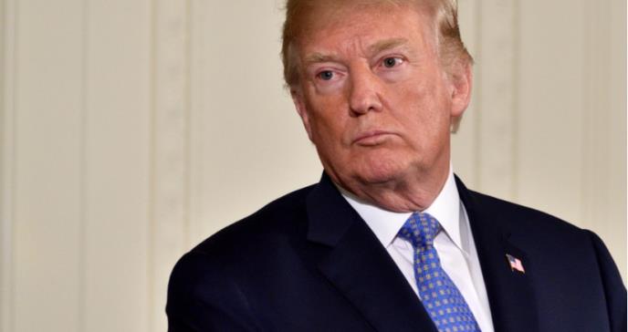 Presidente Trump es llevado al hospital horas después de su diagnóstico de COVID-19