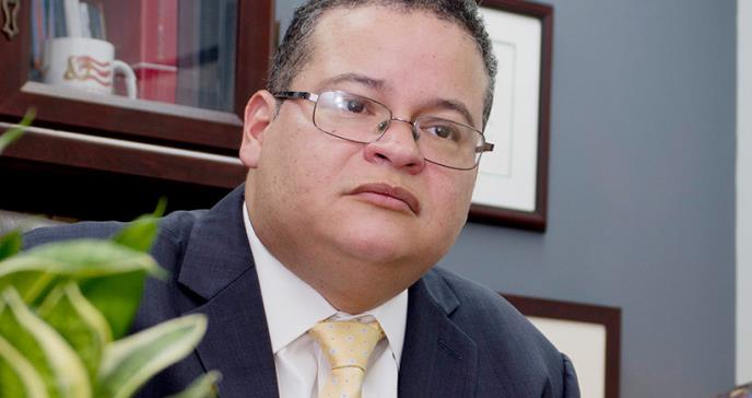Colegio de Médicos lamenta fallecimiento de nefrólogo a causa del COVID-19