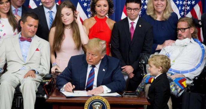 Trump eliminará 260 millones de dólares a investigaciones sobre cáncer y VIH/sida