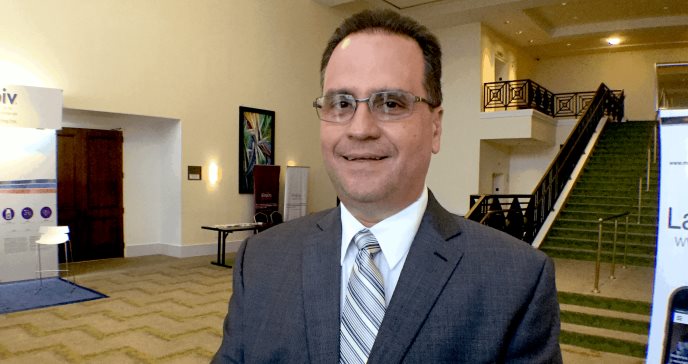 Médico puertorriqueño vacunado e infectado con cepa Delta pide que todos se vacunen