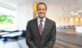 El cáncer por VPH afecta a hombres y mujeres: Dr. Micael López recalca importancia de la prevención