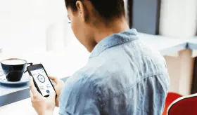 La FDA aprobó el primer sistema de insulina inalámbrico de páncreas artificial sin tubos