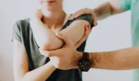 Especialista en ortopedia, advierte sobre las lesiones más comunes ocasionadas por la actividad física