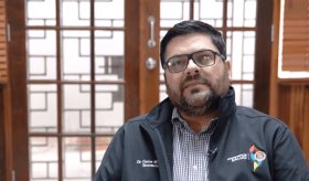 Dr. Carlos Mellado se sincera sobre su colitis isquémica y su rol como paciente en el 2022