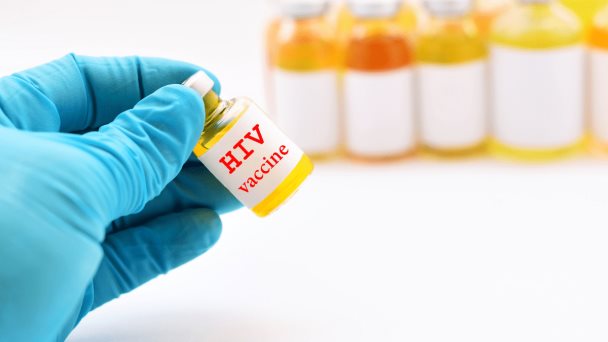 Investigadores desarrollan posible tratamiento contra el VIH basado en una sola inyección Investigadores desarrollan posible tratamiento contra el VIH basado en una sola inyección