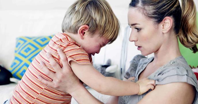 Mi hijo me pega: ¿cómo combatir la agresividad infantil?
