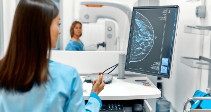 El cáncer de mama inflamatorio está relacionado con el desarrollo de metástasis cerebral