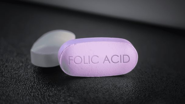 Investigación comprobó que el consumo de ácido fólico reduce en un 44 % los intentos de suicidio