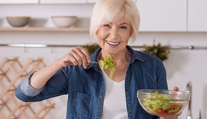 ¿Tienes artritis reumatoide? Sigue estos consejos de alimentación