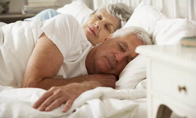Dormir más de ocho horas aumentaría el riesgo cardiovascular
