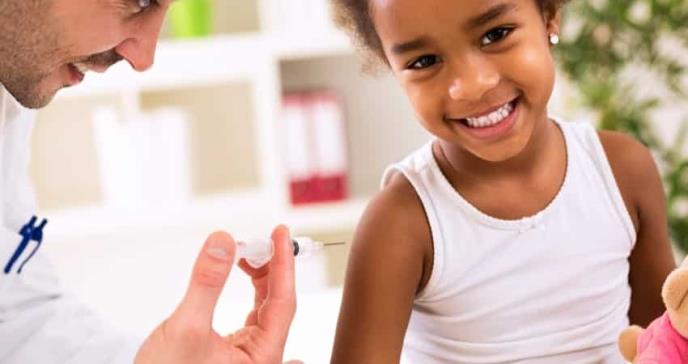 La importancia de las vacunas en la salud de los niños