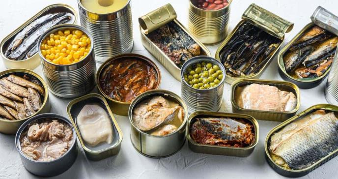 Ingesta de alimentos ultraprocesados aumenta el riesgo de cáncer colorrectal y muerte cardiovascular