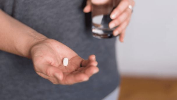 FDA aprueba olutasidenib para la leucemia mieloide aguda en recaída o refractaria FDA aprueba olutasidenib para la leucemia mieloide aguda en recaída o refractaria