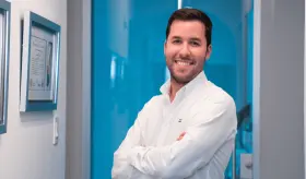 Dermatopatología: biopsia de piel, pelo o uñas y diagnóstico de enfermedades de la piel a nivel celular