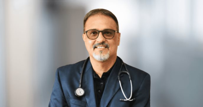 “De los tumores genitourinarios, el cáncer de riñón es el tercero más común”, afirma el Dr. Negrón