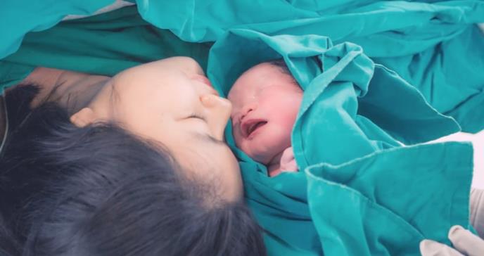Reconocen el valor de la partería como método para ayudar a traer niños al mundo