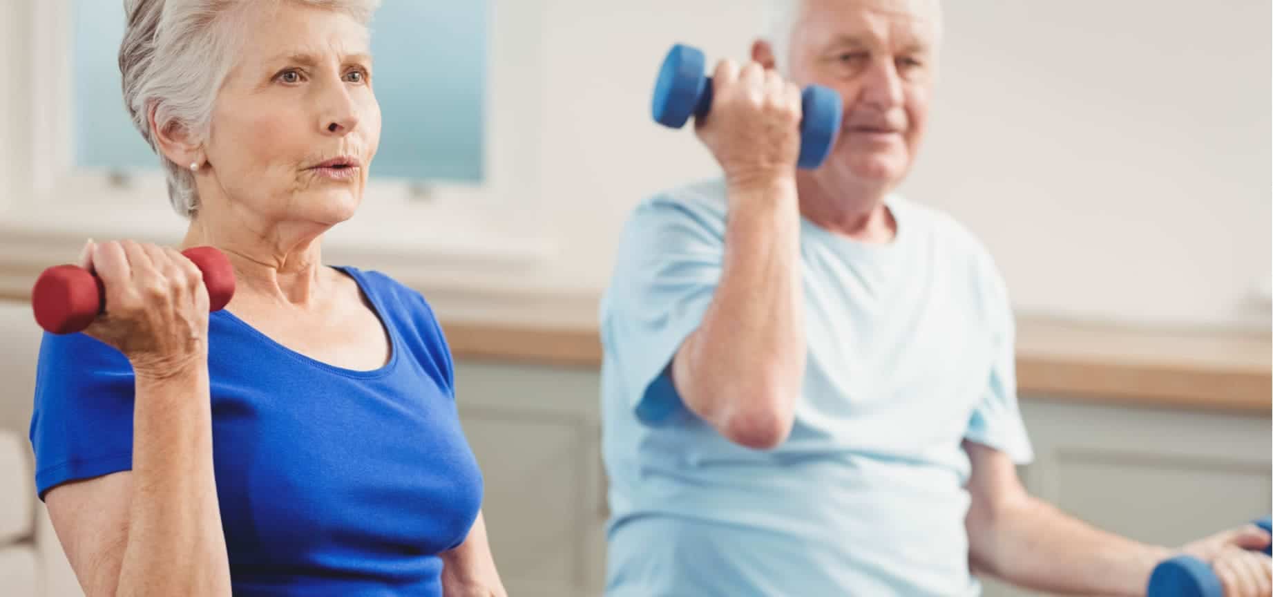 ¿Puedo levantar pesas si soy hipertenso?