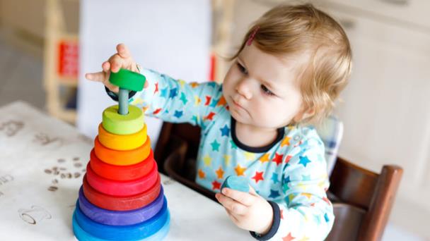 5 ejercicios para enseñar los colores a tu bebé