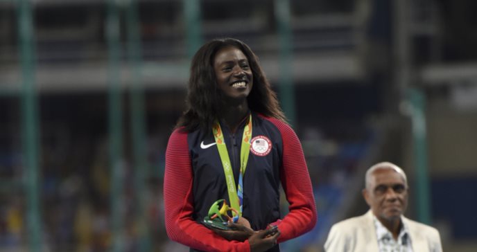 Por complicaciones en el parto falleció la medallista olímpica Tori Bowie