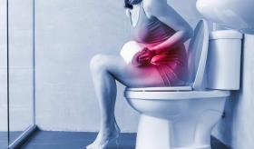 Estreñimiento crónico asociado a cáncer de colon y enfermedades neurológicas como ictus o párkinson