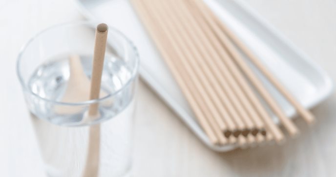 El lado oscuro de los pitillos de papel para la salud y el medio ambiente