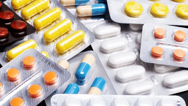 Estudio alerta efectividad limitada de antibióticos ceftriaxona y gentamicina para infecciones infantiles Estudio alerta efectividad limitada de antibióticos ceftriaxona y gentamicina para infecciones infantiles
