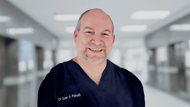 Una sonrisa vale más que un peso en la lucha contra la vulnerabilidad: Dr. Juan Panelli Una sonrisa vale más que un peso en la lucha contra la vulnerabilidad: Dr. Juan Panelli