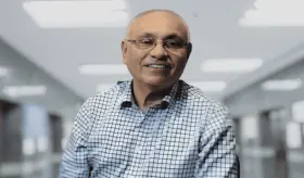 Dr. Candelario Sosa y sus 3 décadas contra el Sida: "No lo estamos curando, pero lo tenemos controlado"