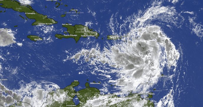 ‘Ernesto’ se acerca a Puerto Rico: Se esperan fuertes vientos y lluvias torrenciales