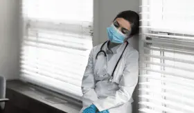 Médicas enfrentan un 76% más de riesgo de suicidio que la población general, según estudio