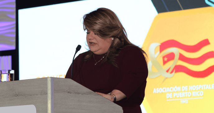 “Yo propongo respaldar a nuestros profesionales de salud para que se queden en Puerto Rico”