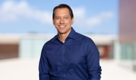 Prevención, salud escolar y pagador único: propuestas de Juan Dalmau para mejorar la salud en Puerto Rico