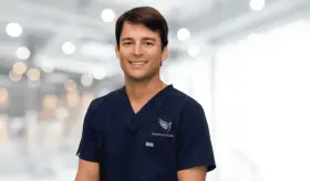 Dr. Vasco Eguía: "El reflujo gastroesofágico puede causar cáncer de esófago si no se trata"